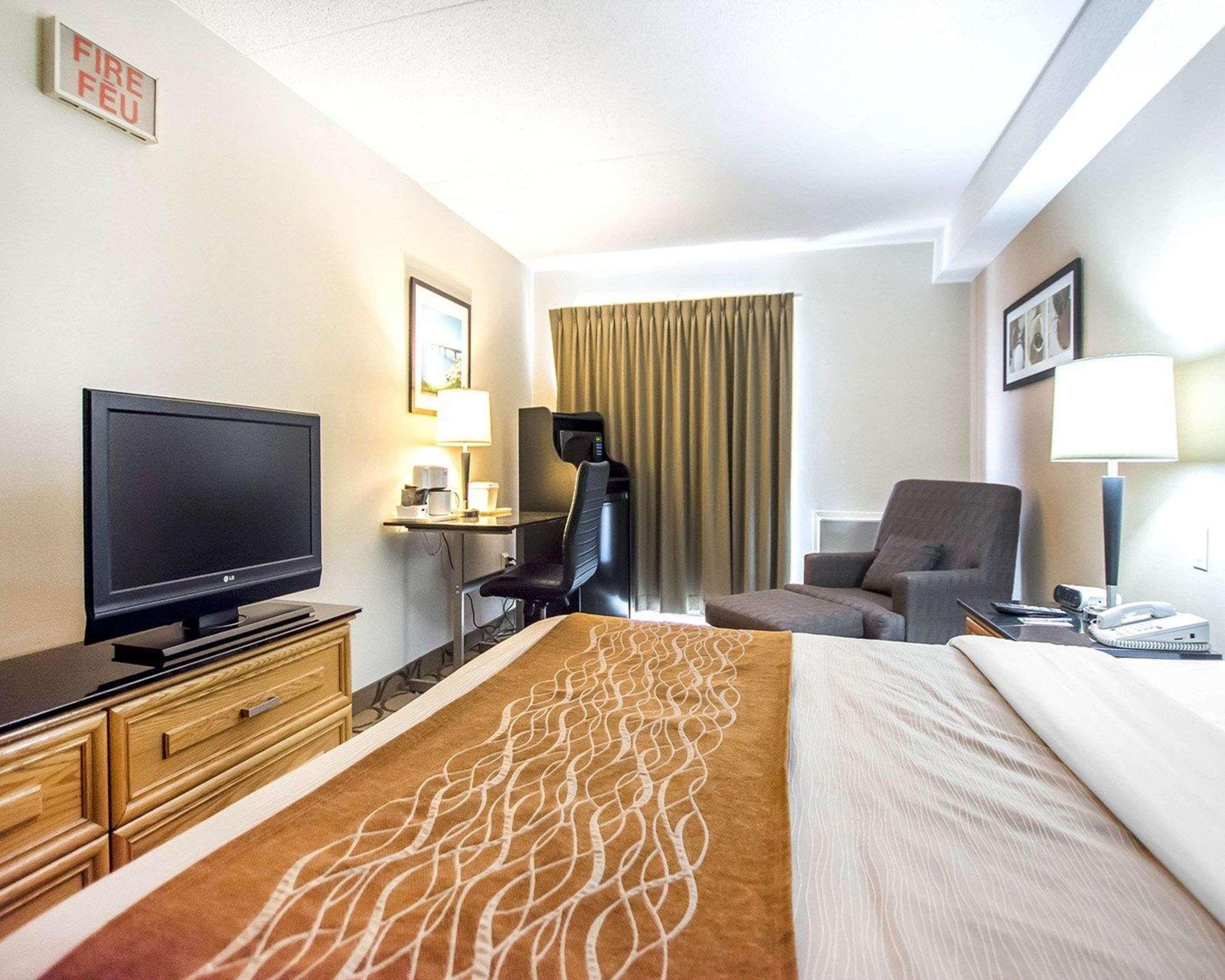 Comfort Inn East Moncton Bagian luar foto