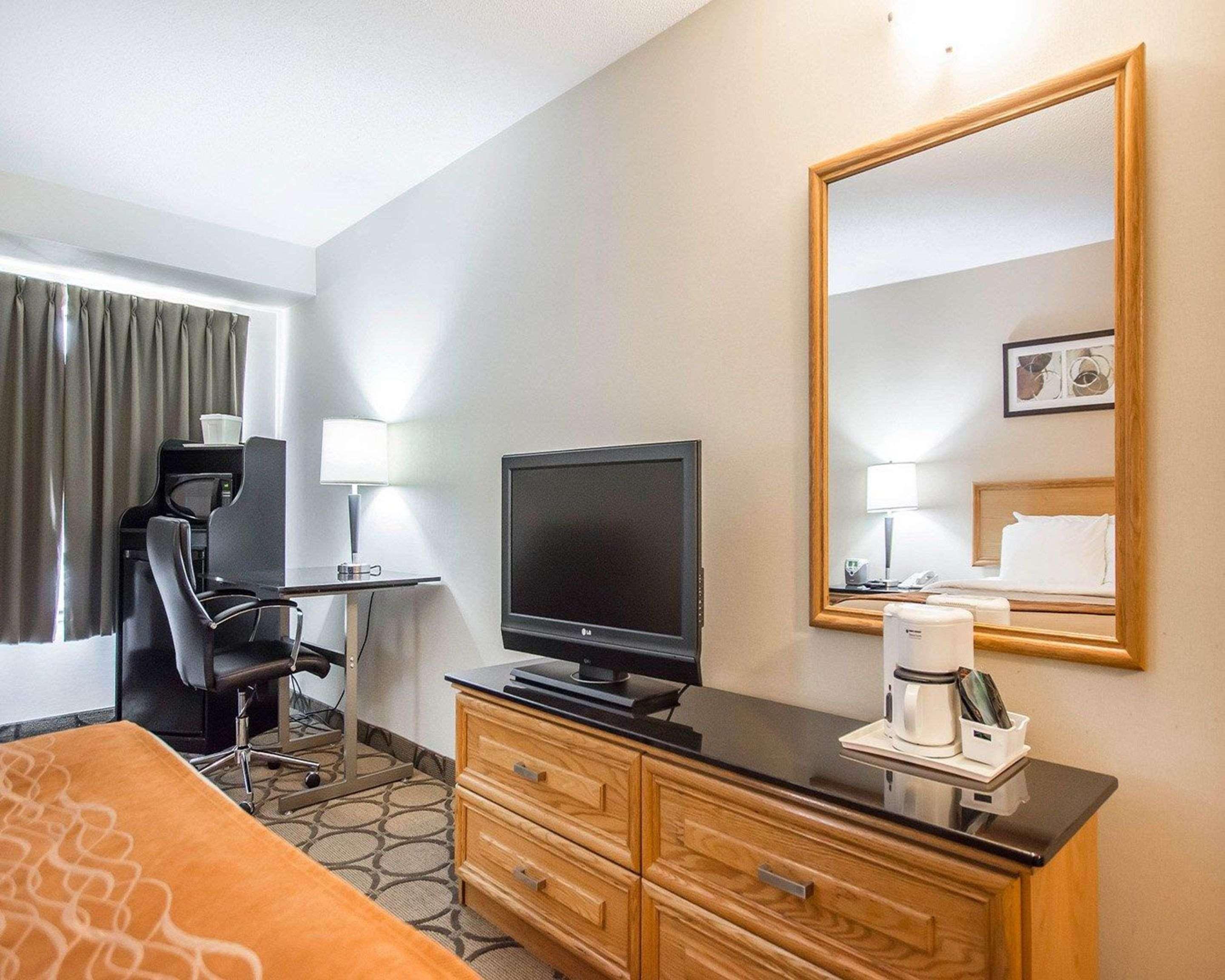 Comfort Inn East Moncton Bagian luar foto
