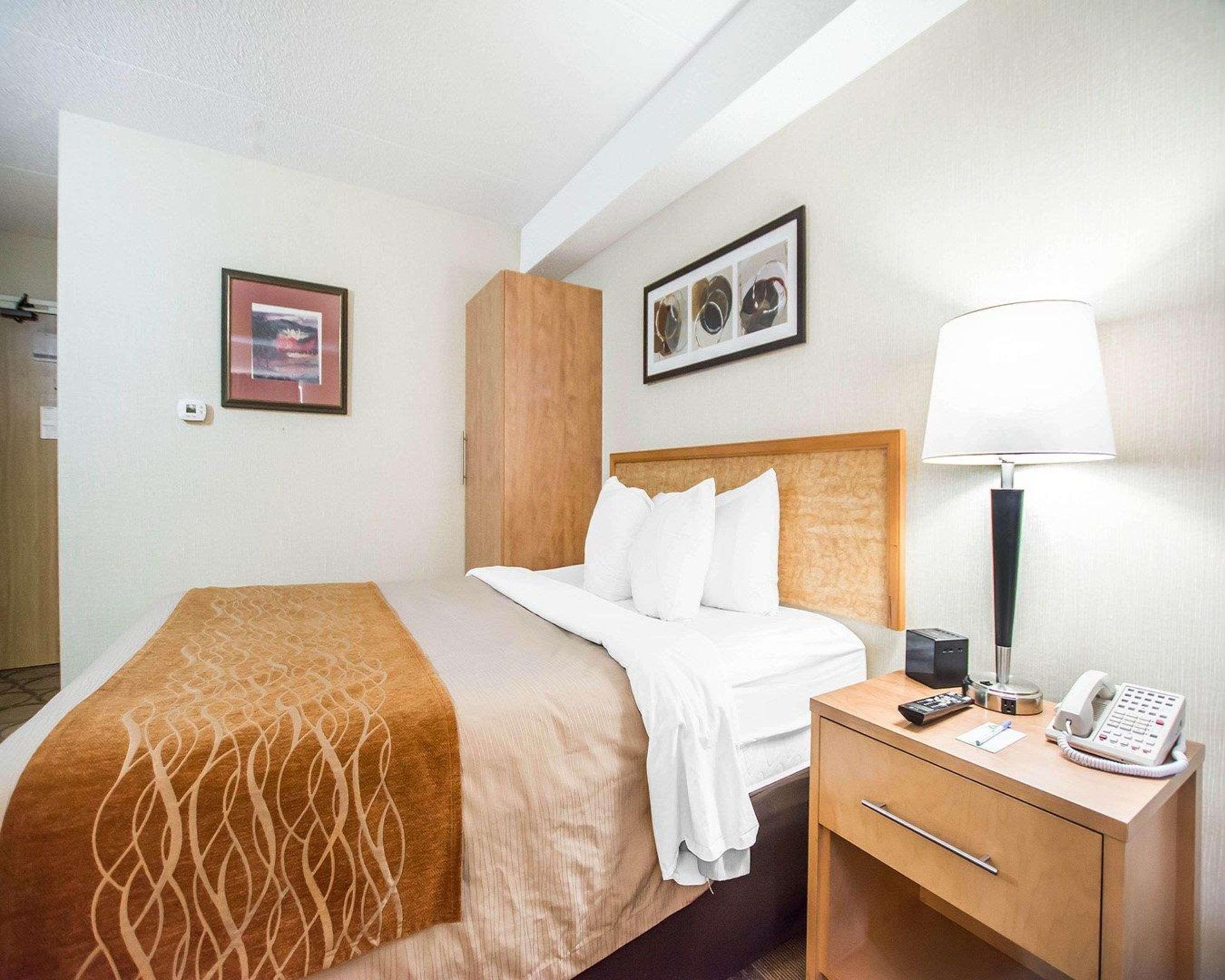 Comfort Inn East Moncton Bagian luar foto