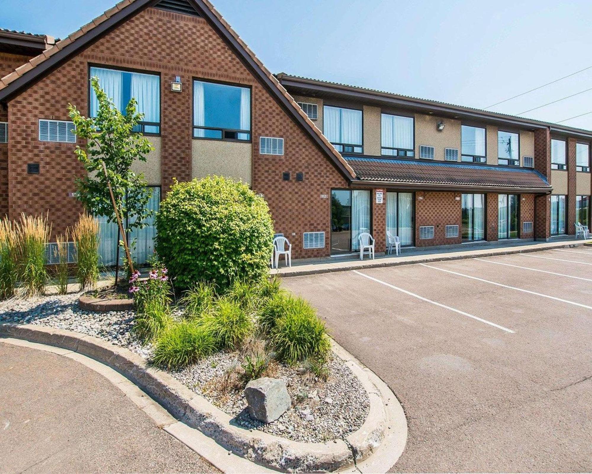 Comfort Inn East Moncton Bagian luar foto