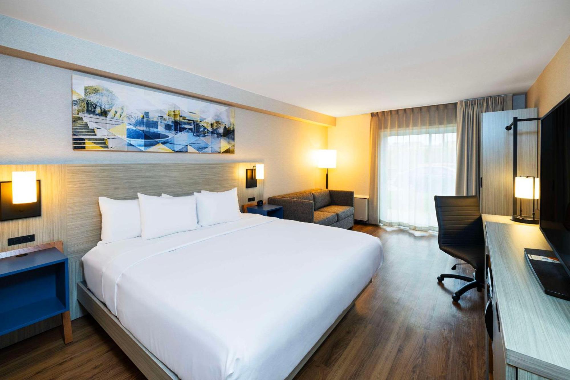 Comfort Inn East Moncton Bagian luar foto
