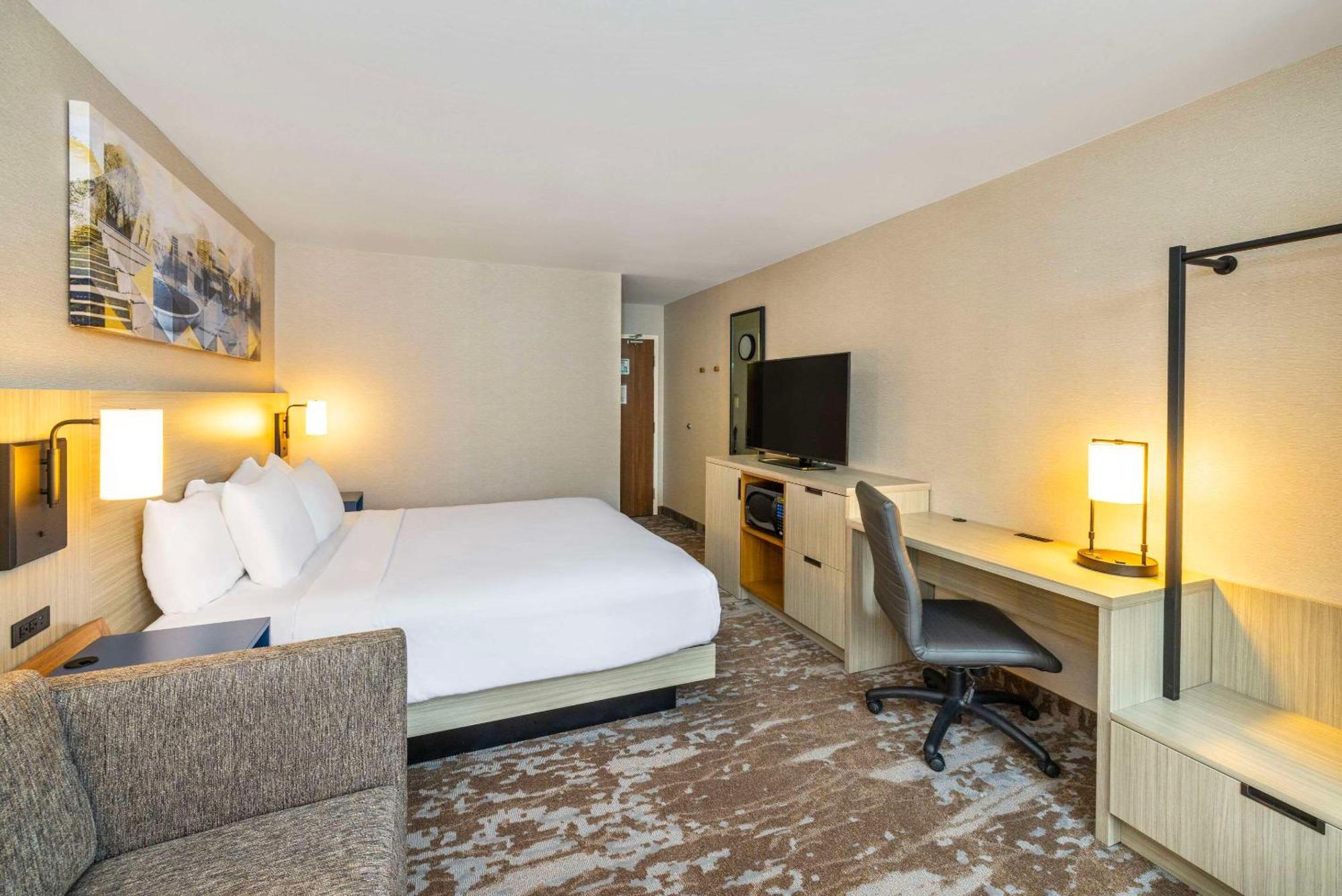 Comfort Inn East Moncton Bagian luar foto