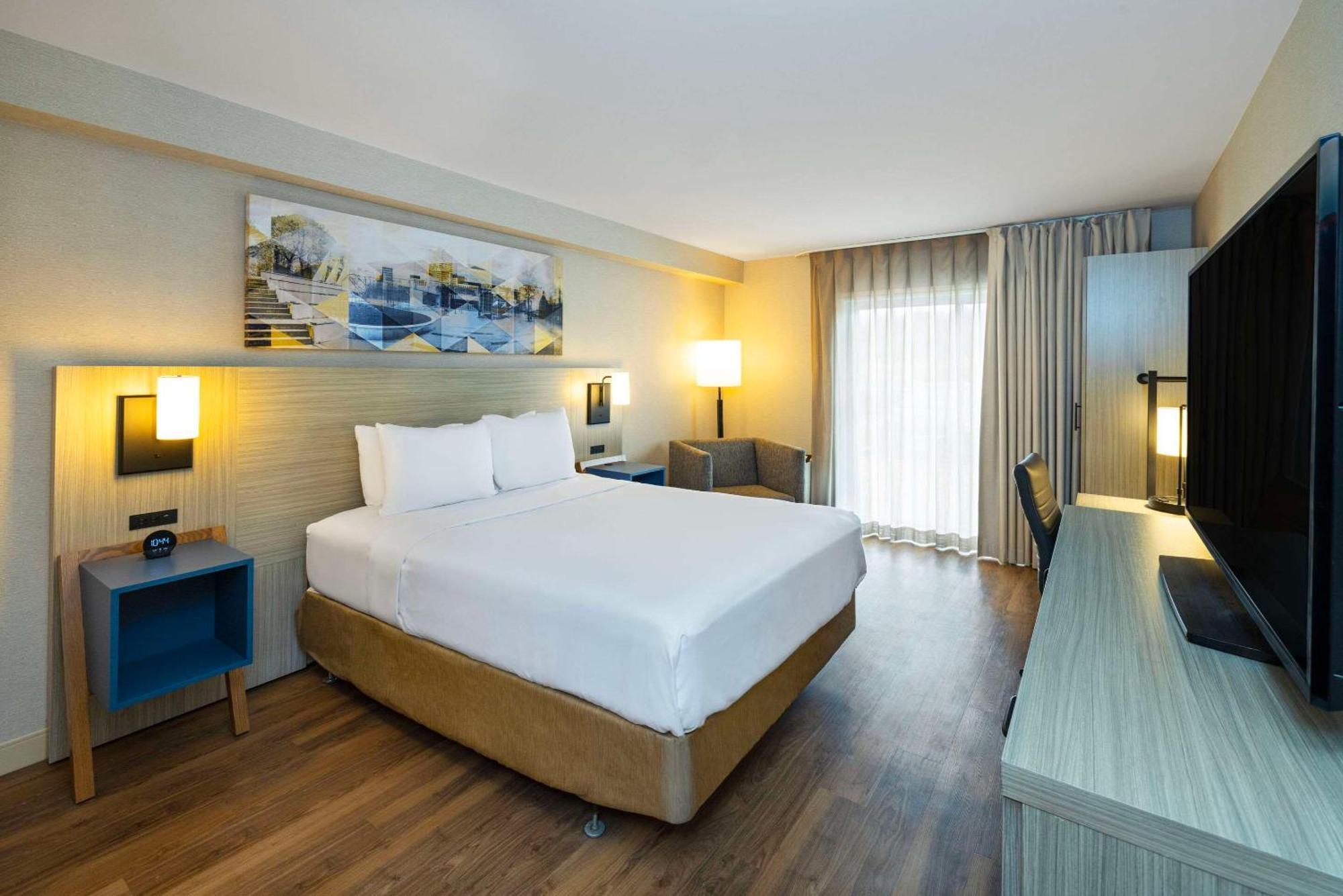 Comfort Inn East Moncton Bagian luar foto