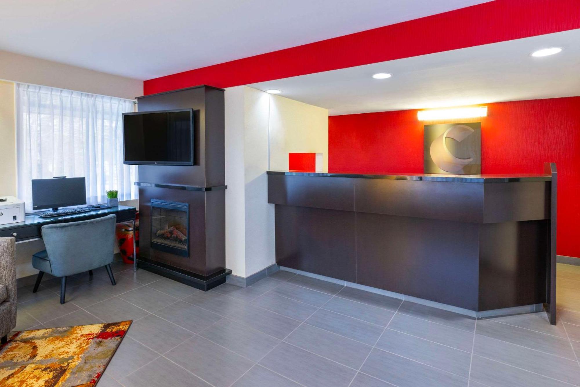 Comfort Inn East Moncton Bagian luar foto