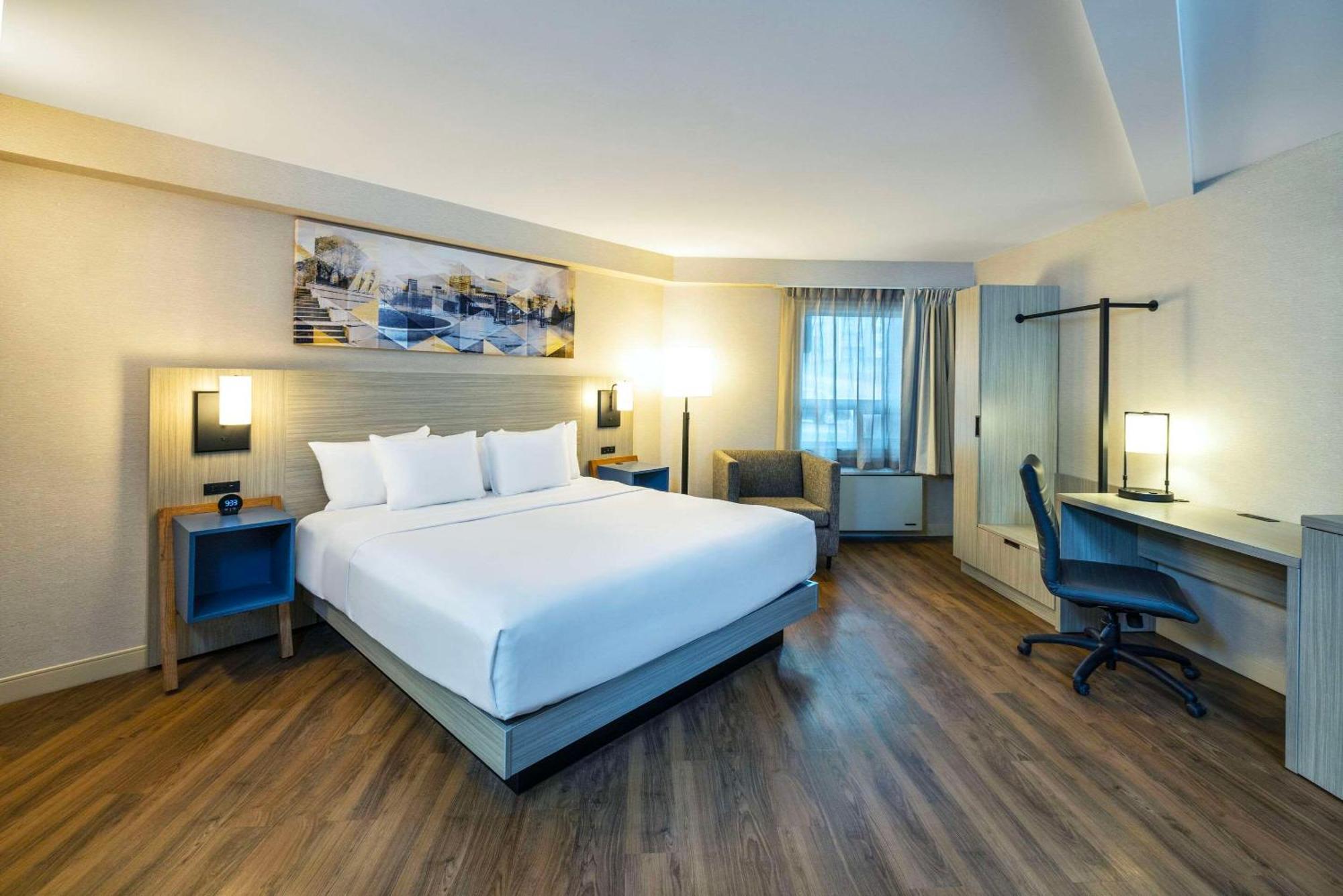 Comfort Inn East Moncton Bagian luar foto