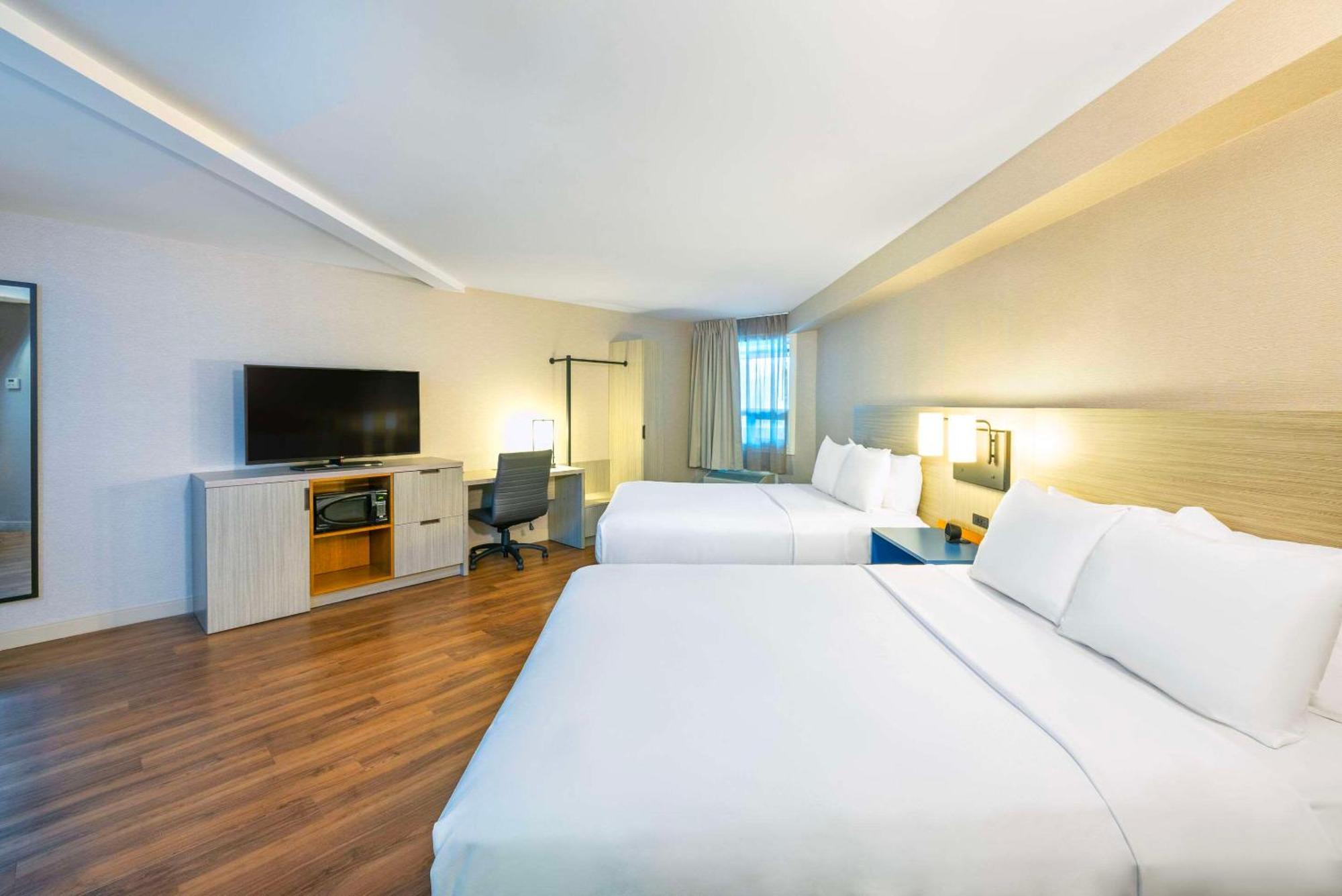 Comfort Inn East Moncton Bagian luar foto